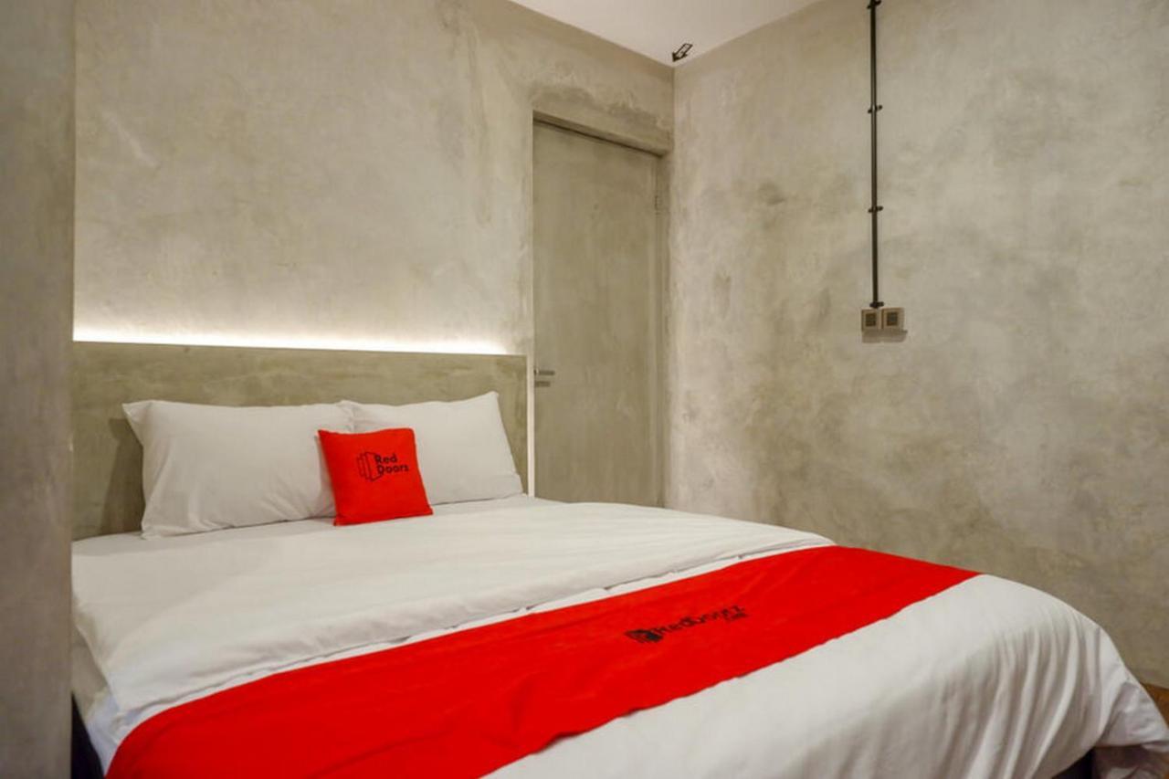 Reddoorz Plus Near Kawasan Sam Poo Kong 세마랑 외부 사진